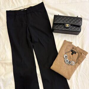 Theory women's black straight leg lightweight wool pant in Size 2